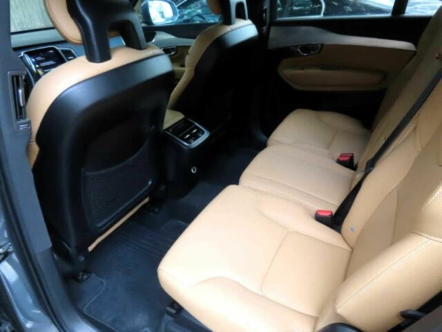 Серый Вольво ХС90, объемом двигателя 2 л и пробегом 37 тыс. км за 8500 $, фото 7 на Automoto.ua