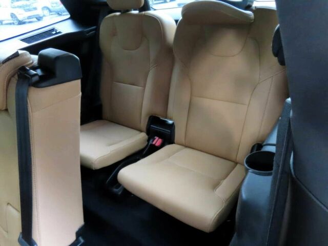 Серый Вольво ХС90, объемом двигателя 2 л и пробегом 37 тыс. км за 8500 $, фото 9 на Automoto.ua