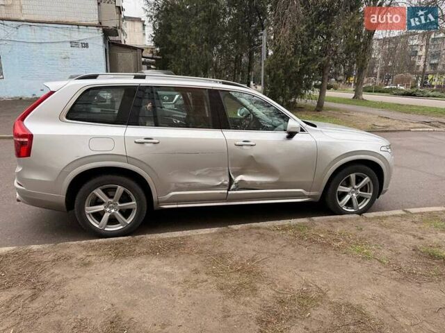 Серый Вольво ХС90, объемом двигателя 1.97 л и пробегом 85 тыс. км за 32000 $, фото 7 на Automoto.ua