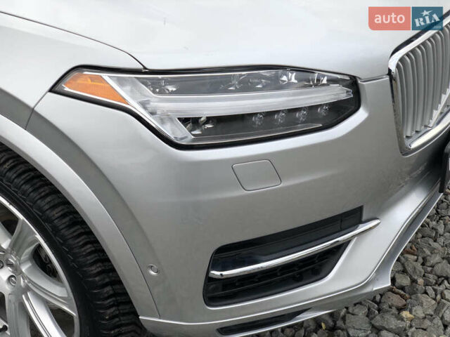Серый Вольво ХС90, объемом двигателя 1.97 л и пробегом 85 тыс. км за 43000 $, фото 3 на Automoto.ua