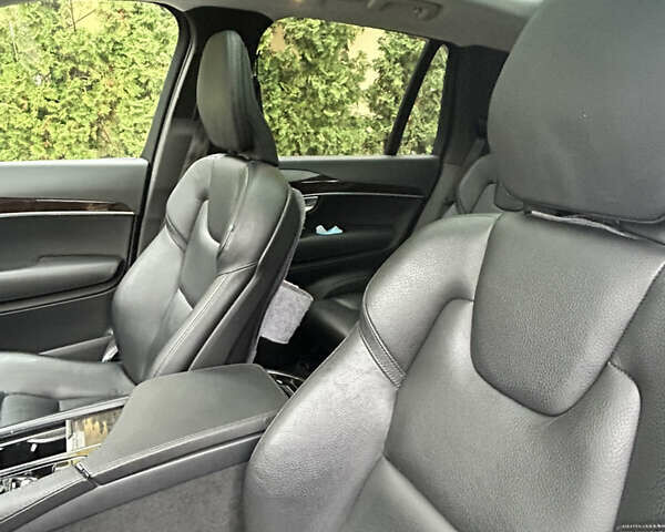 Серый Вольво ХС90, объемом двигателя 2 л и пробегом 34 тыс. км за 25500 $, фото 20 на Automoto.ua