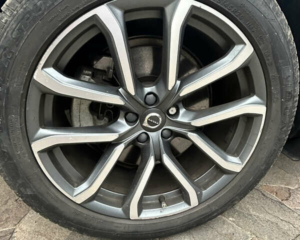 Серый Вольво ХС90, объемом двигателя 2 л и пробегом 34 тыс. км за 25500 $, фото 31 на Automoto.ua