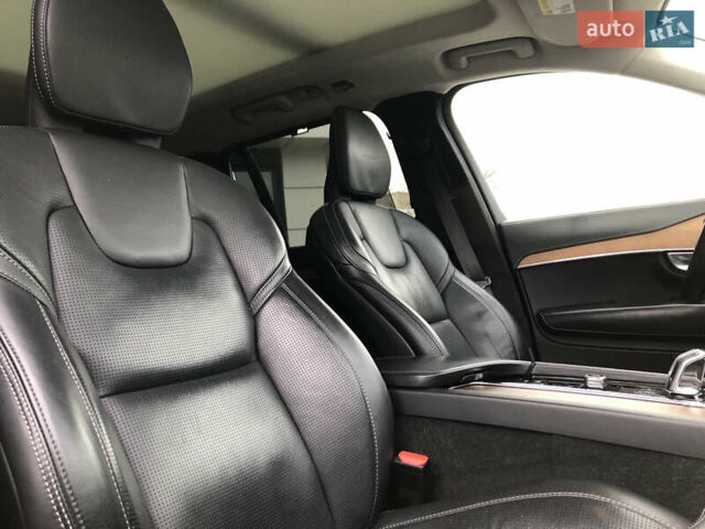 Серый Вольво ХС90, объемом двигателя 1.97 л и пробегом 85 тыс. км за 43000 $, фото 35 на Automoto.ua