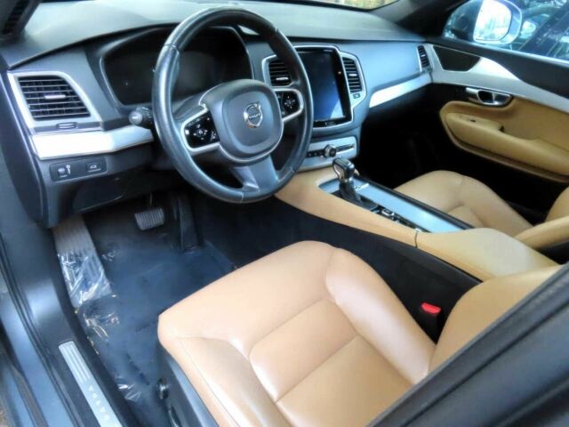Серый Вольво ХС90, объемом двигателя 2 л и пробегом 37 тыс. км за 8500 $, фото 4 на Automoto.ua