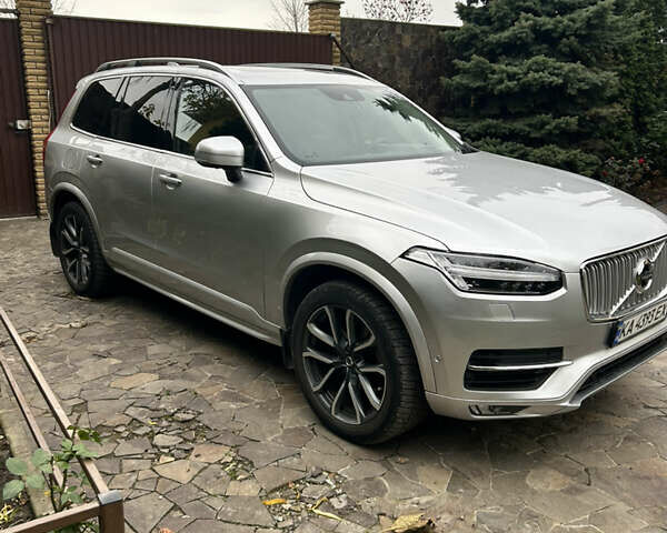 Серый Вольво ХС90, объемом двигателя 2 л и пробегом 34 тыс. км за 25500 $, фото 3 на Automoto.ua