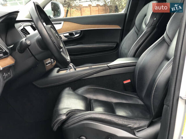 Серый Вольво ХС90, объемом двигателя 1.97 л и пробегом 85 тыс. км за 43000 $, фото 23 на Automoto.ua