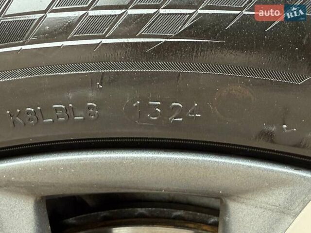 Серый Вольво ХС90, объемом двигателя 1.97 л и пробегом 190 тыс. км за 38800 $, фото 109 на Automoto.ua