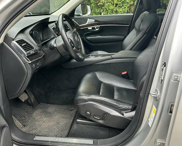 Серый Вольво ХС90, объемом двигателя 2 л и пробегом 34 тыс. км за 25500 $, фото 11 на Automoto.ua