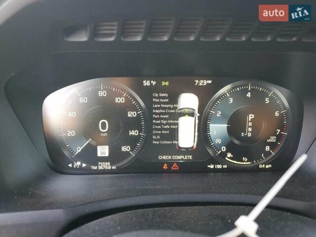Сірий Вольво ХС90, об'ємом двигуна 2 л та пробігом 121 тис. км за 8800 $, фото 8 на Automoto.ua