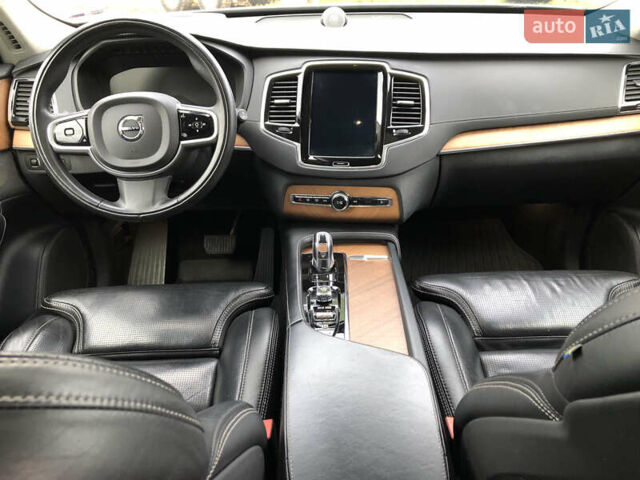 Серый Вольво ХС90, объемом двигателя 1.97 л и пробегом 85 тыс. км за 43000 $, фото 37 на Automoto.ua