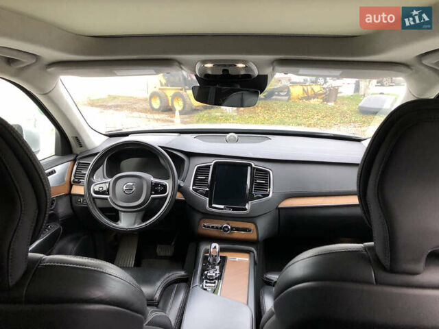 Серый Вольво ХС90, объемом двигателя 1.97 л и пробегом 85 тыс. км за 43000 $, фото 38 на Automoto.ua