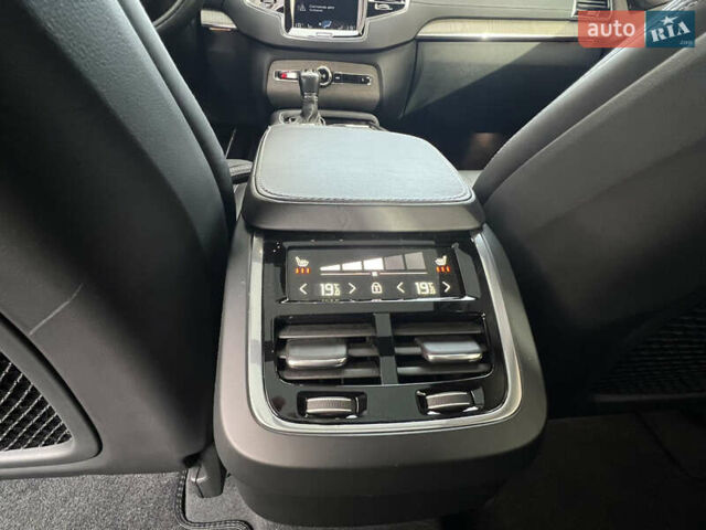 Серый Вольво ХС90, объемом двигателя 2 л и пробегом 143 тыс. км за 40400 $, фото 80 на Automoto.ua