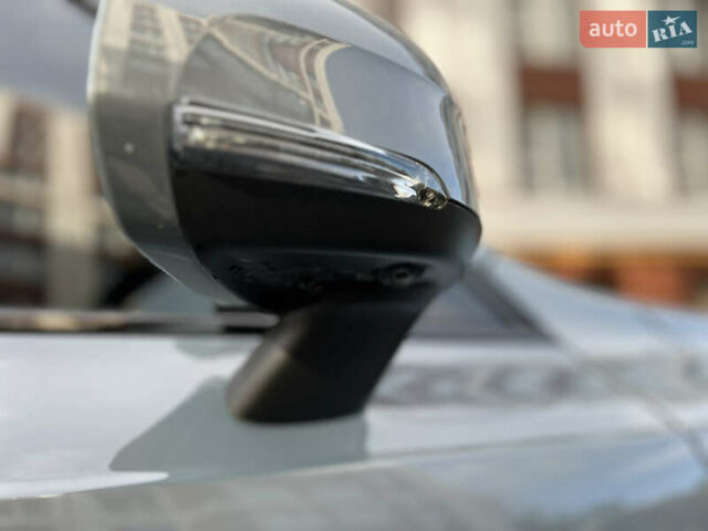 Серый Вольво ХС90, объемом двигателя 2 л и пробегом 143 тыс. км за 40400 $, фото 43 на Automoto.ua