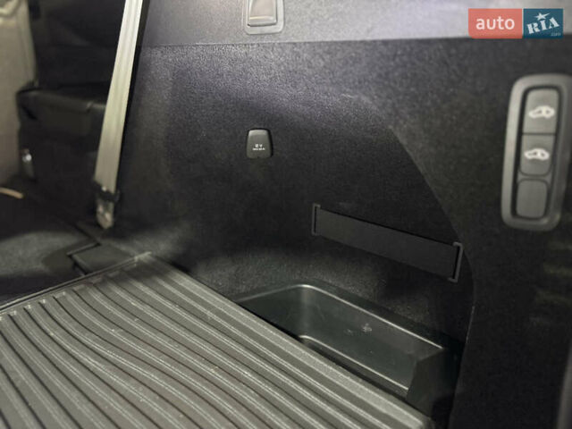 Серый Вольво ХС90, объемом двигателя 2 л и пробегом 93 тыс. км за 49999 $, фото 50 на Automoto.ua