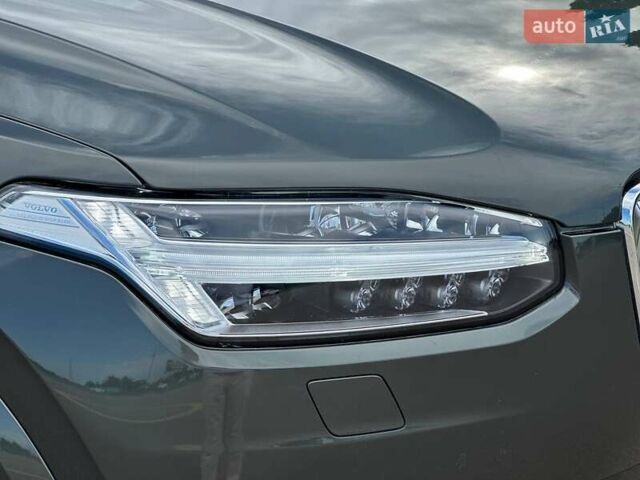 Вольво ХС90 2019 в Киеве на Automoto.ua Серый Вольво ХС90, объемом двигателя 1.97 л и пробегом 55 тыс. км за 50802 $, фото 7 на Automoto.ua
