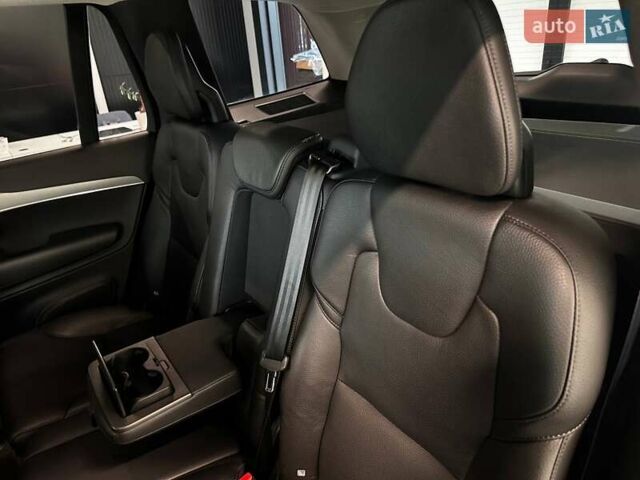 Вольво ХС90 2019 в Львове на Automoto.ua Серый Вольво ХС90, объемом двигателя 1.97 л и пробегом 117 тыс. км за 36900 $, фото 29 на Automoto.ua