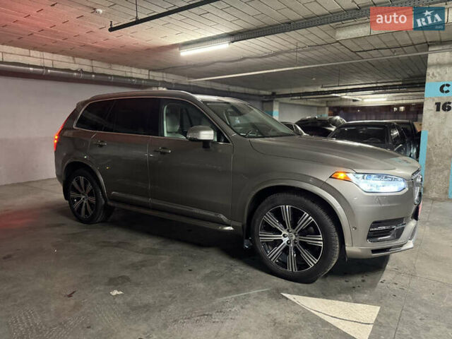 Серый Вольво ХС90, объемом двигателя 2 л и пробегом 93 тыс. км за 49999 $, фото 4 на Automoto.ua