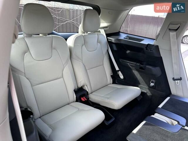 Вольво ХС90 2019 в Львове на Automoto.ua Серый Вольво ХС90, объемом двигателя 2 л и пробегом 146 тыс. км за 48486 $, фото 76 на Automoto.ua