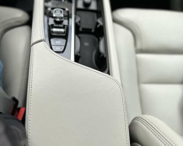 Вольво ХС90 2019 в Львове на Automoto.ua Серый Вольво ХС90, объемом двигателя 2 л и пробегом 146 тыс. км за 48486 $, фото 51 на Automoto.ua