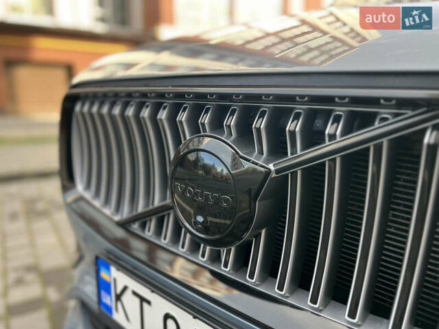 Серый Вольво ХС90, объемом двигателя 2 л и пробегом 143 тыс. км за 40400 $, фото 38 на Automoto.ua