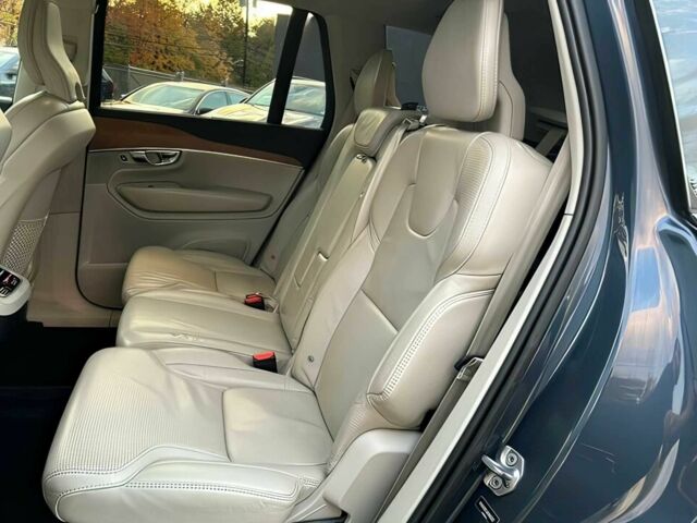 Серый Вольво ХС90, объемом двигателя 2 л и пробегом 35 тыс. км за 14800 $, фото 12 на Automoto.ua