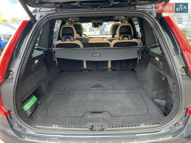 Сірий Вольво ХС90, об'ємом двигуна 1.97 л та пробігом 186 тис. км за 37500 $, фото 7 на Automoto.ua