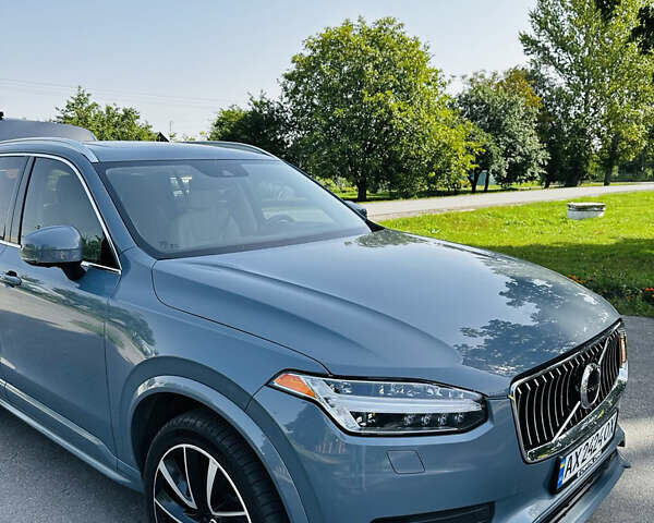 Серый Вольво ХС90, объемом двигателя 1.97 л и пробегом 184 тыс. км за 32999 $, фото 2 на Automoto.ua