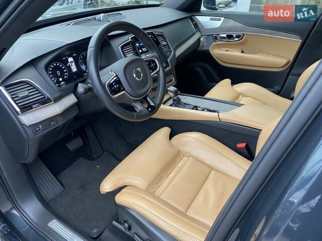 Сірий Вольво ХС90, об'ємом двигуна 1.97 л та пробігом 186 тис. км за 37500 $, фото 17 на Automoto.ua