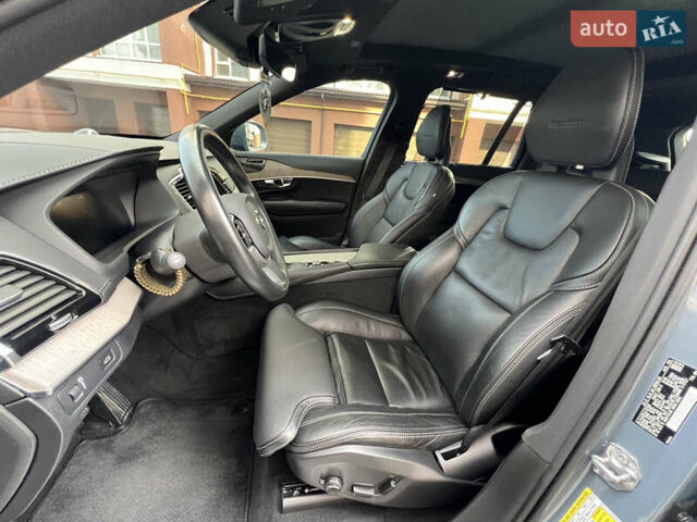 Серый Вольво ХС90, объемом двигателя 2 л и пробегом 143 тыс. км за 40400 $, фото 46 на Automoto.ua