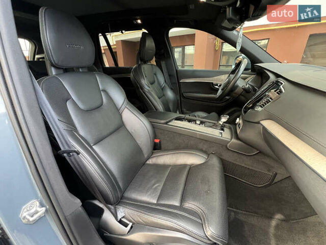 Серый Вольво ХС90, объемом двигателя 2 л и пробегом 143 тыс. км за 40400 $, фото 68 на Automoto.ua