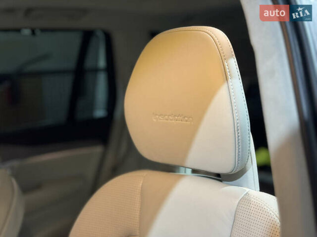Серый Вольво ХС90, объемом двигателя 2 л и пробегом 93 тыс. км за 49999 $, фото 30 на Automoto.ua