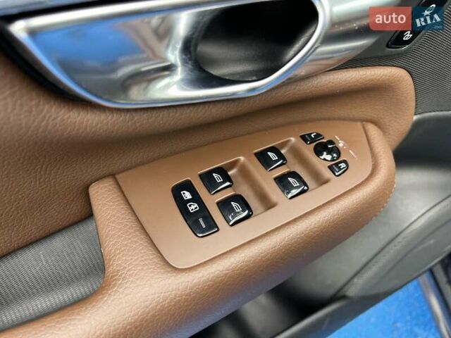 Серый Вольво ХС90, объемом двигателя 1.97 л и пробегом 99 тыс. км за 32999 $, фото 24 на Automoto.ua