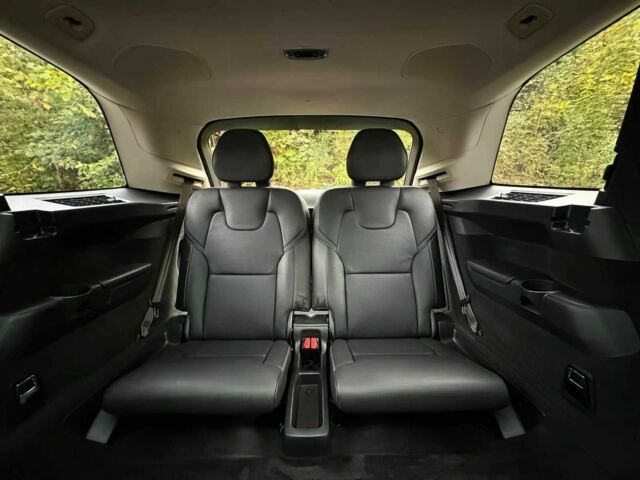 Сірий Вольво ХС90, об'ємом двигуна 2 л та пробігом 41 тис. км за 7500 $, фото 15 на Automoto.ua