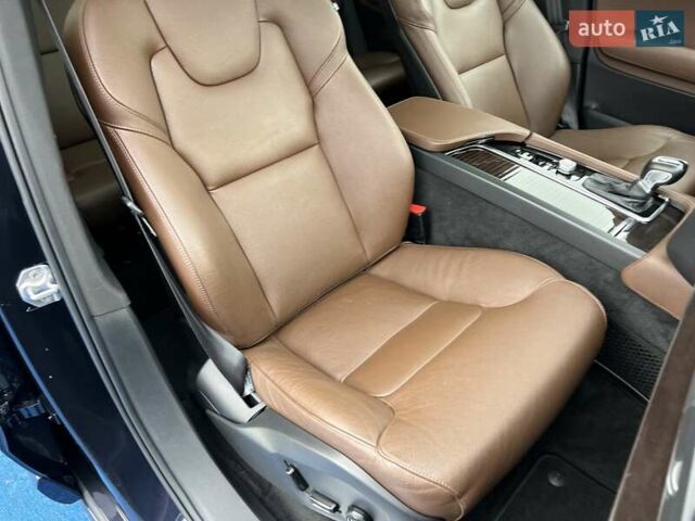 Серый Вольво ХС90, объемом двигателя 1.97 л и пробегом 99 тыс. км за 32999 $, фото 48 на Automoto.ua