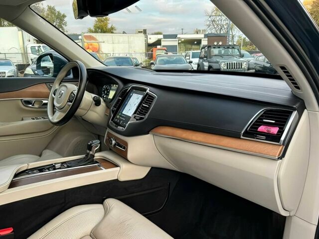 Вольво ХС90 2019 в Черкассах на Automoto.ua Серый Вольво ХС90, объемом двигателя 2 л и пробегом 35 тыс. км за 21000 $, фото 7 на Automoto.ua