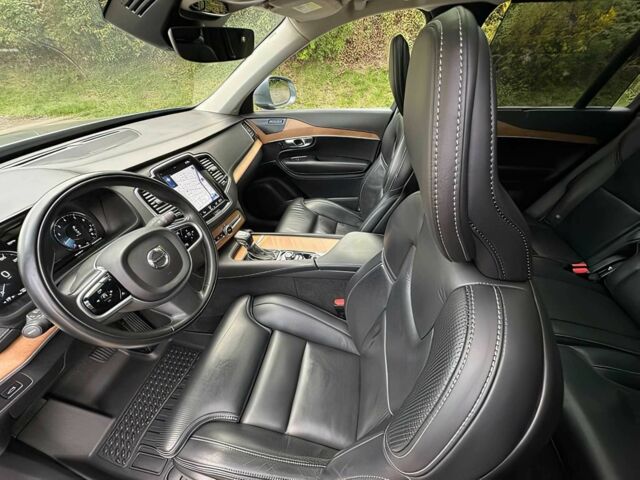 Серый Вольво ХС90, объемом двигателя 2 л и пробегом 48 тыс. км за 14000 $, фото 7 на Automoto.ua