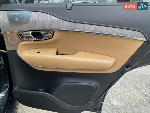 Сірий Вольво ХС90, об'ємом двигуна 1.97 л та пробігом 186 тис. км за 37500 $, фото 14 на Automoto.ua