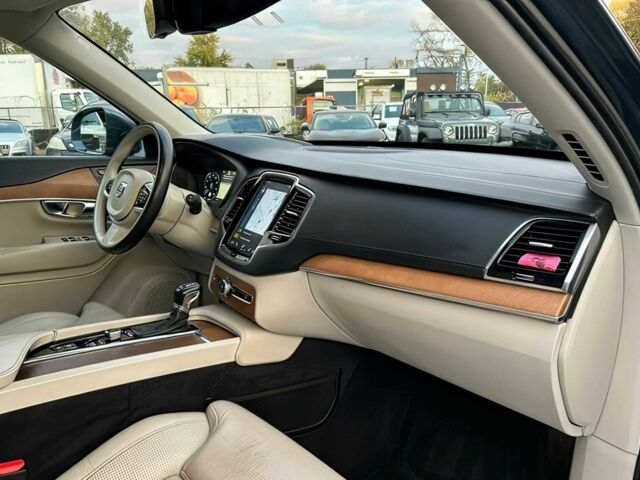 Серый Вольво ХС90, объемом двигателя 2 л и пробегом 35 тыс. км за 14800 $, фото 11 на Automoto.ua