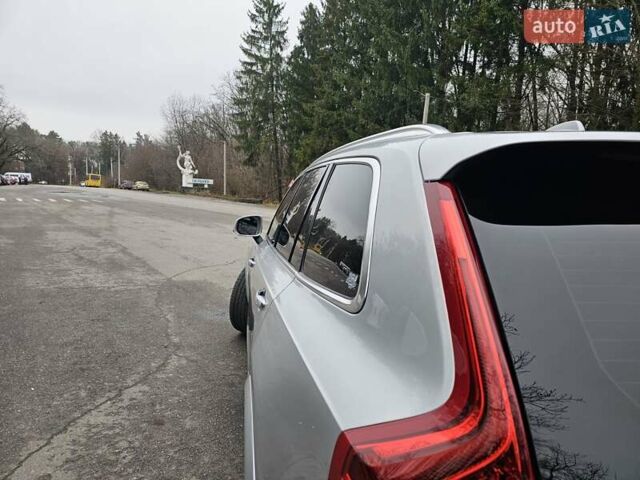 Серый Вольво ХС90, объемом двигателя 1.97 л и пробегом 100 тыс. км за 37500 $, фото 4 на Automoto.ua