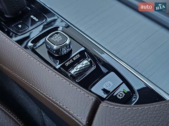Серый Вольво ХС90, объемом двигателя 1.97 л и пробегом 75 тыс. км за 44999 $, фото 59 на Automoto.ua