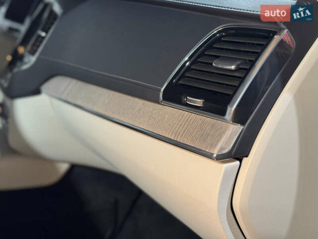 Серый Вольво ХС90, объемом двигателя 2 л и пробегом 93 тыс. км за 49999 $, фото 46 на Automoto.ua