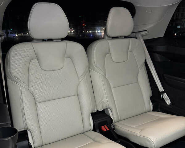 Серый Вольво ХС90, объемом двигателя 2 л и пробегом 93 тыс. км за 49999 $, фото 38 на Automoto.ua