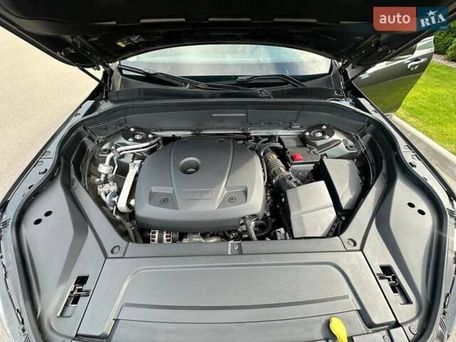 Вольво ХС90 2019 в Киеве на Automoto.ua Серый Вольво ХС90, объемом двигателя 1.97 л и пробегом 55 тыс. км за 50802 $, фото 28 на Automoto.ua