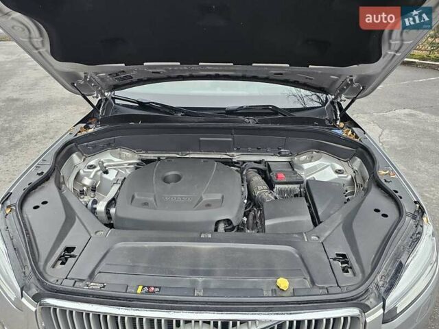 Серый Вольво ХС90, объемом двигателя 1.97 л и пробегом 100 тыс. км за 37500 $, фото 14 на Automoto.ua
