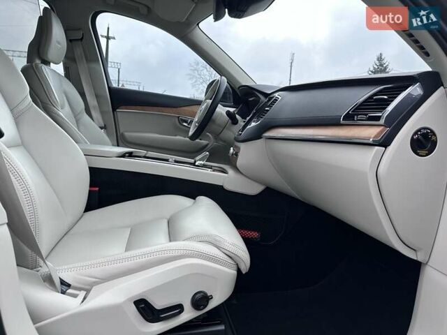 Вольво ХС90 2019 в Львове на Automoto.ua Серый Вольво ХС90, объемом двигателя 2 л и пробегом 146 тыс. км за 48486 $, фото 71 на Automoto.ua