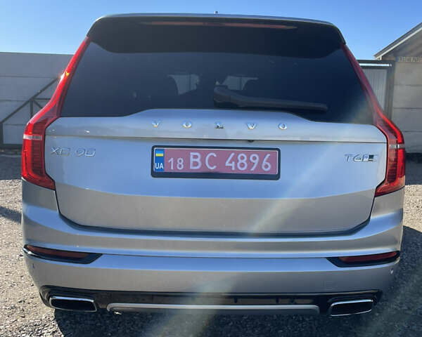 Серый Вольво ХС90, объемом двигателя 2 л и пробегом 82 тыс. км за 28900 $, фото 5 на Automoto.ua