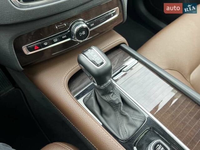 Серый Вольво ХС90, объемом двигателя 1.97 л и пробегом 99 тыс. км за 32999 $, фото 37 на Automoto.ua