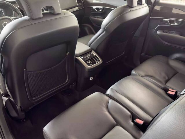 Сірий Вольво ХС90, об'ємом двигуна 2 л та пробігом 43 тис. км за 19500 $, фото 13 на Automoto.ua