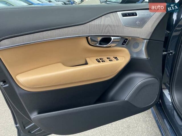 Сірий Вольво ХС90, об'ємом двигуна 1.97 л та пробігом 186 тис. км за 37500 $, фото 11 на Automoto.ua