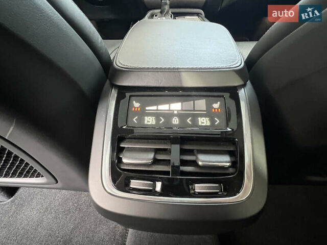 Серый Вольво ХС90, объемом двигателя 2 л и пробегом 143 тыс. км за 40400 $, фото 81 на Automoto.ua